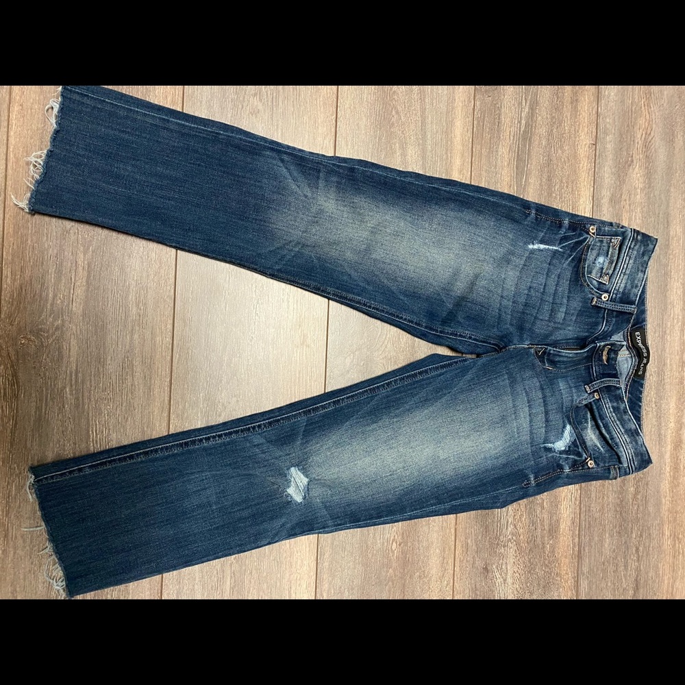 Express cropped skinny jeans! Super cute,comfy, and trendy